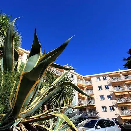 L'oliveraie 公寓式酒店 2*