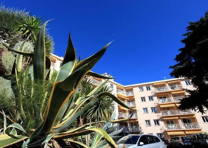 L'oliveraie Aparthotel 2*